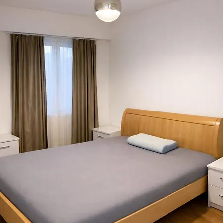 Spacious 2br Garden With Parking *