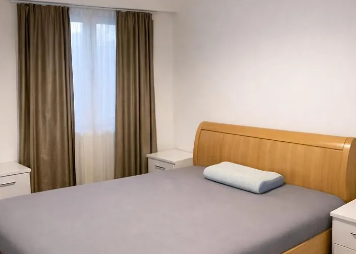 Spacious 2br Garden With Parking *